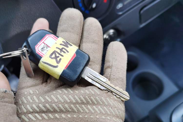 Used Dongfeng Xiaokang K07S 2019 1.2L Practical Version China VI Standard DK12 Vehicle Key