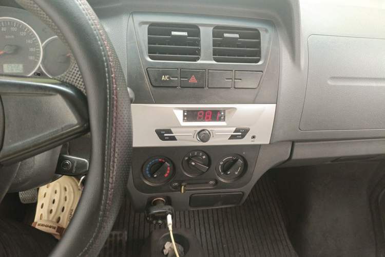 Used Dongfeng Xiaokang K07S 2019 1.2L Practical Version China VI Standard DK12 Audio And AC Panel