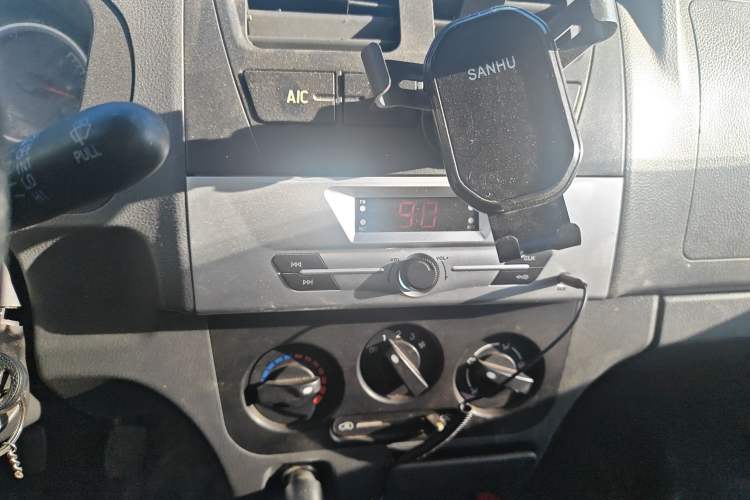 Used Dongfeng Xiaokang K07S 2019 1.2L Practical Version China VI Standard DK12 Audio And AC Panel