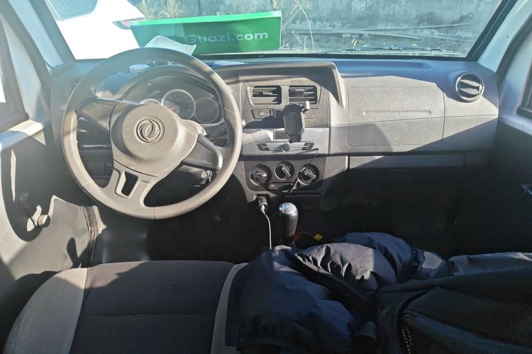Used Dongfeng Xiaokang K07S 2019 1.2L Practical Version China VI Standard DK12 Center Console
