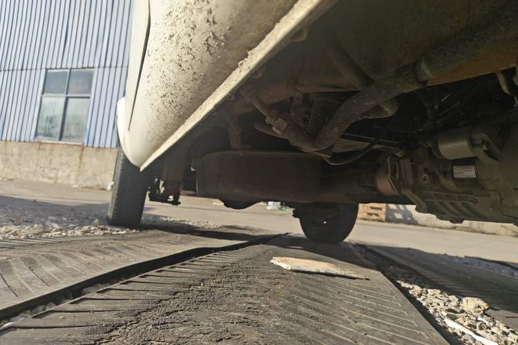 Used Dongfeng Xiaokang K07S 2019 1.2L Practical Version China VI Standard DK12 Chassis Front Right