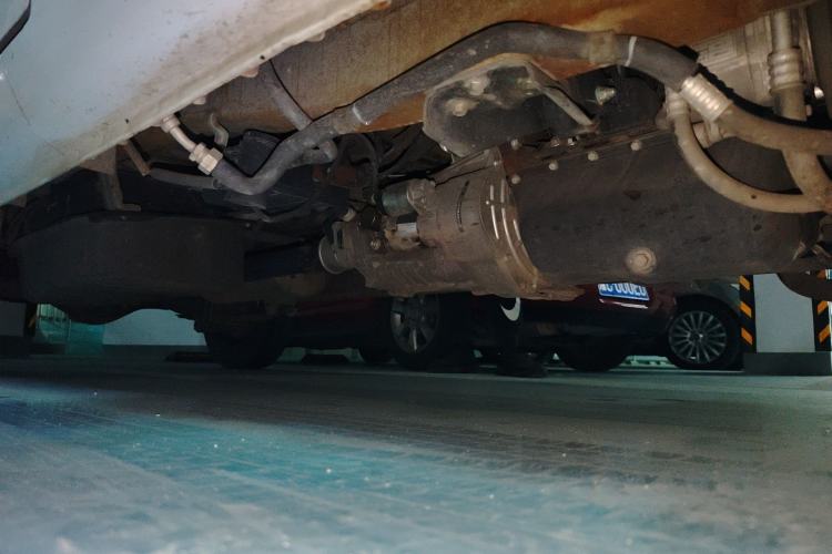 Used Dongfeng Xiaokang K07S 2019 1.2L Practical Version China VI Standard DK12 Chassis Front Right