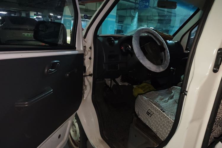 Used Dongfeng Xiaokang K07S 2019 1.2L Practical Version China VI Standard DK12 Driver Seat