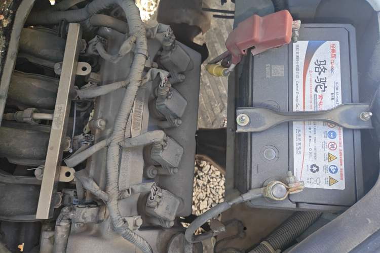 Used Dongfeng Xiaokang K07S 2019 1.2L Practical Version China VI Standard DK12 Engine Bay Left