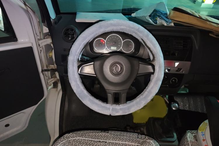 Used Dongfeng Xiaokang K07S 2019 1.2L Practical Version China VI Standard DK12 Steering Wheel