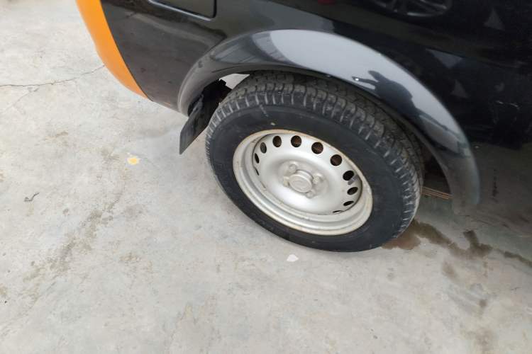 Used Dongfeng Xiaokang K07S 2019 1.2L Practical Version China VI Standard DK12 Right Rear Wheel Hub