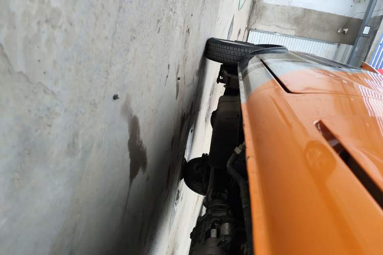 Used Dongfeng Xiaokang K07S 2019 1.2L Practical Version China VI Standard DK12 Right Side Sill