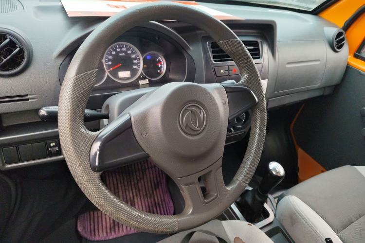 Used Dongfeng Xiaokang K07S 2019 1.2L Practical Version China VI Standard DK12 Steering Wheel