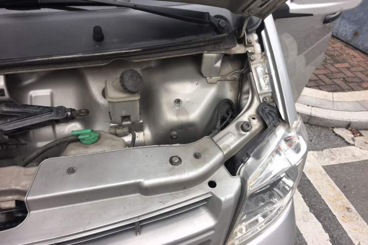 Used Dongfeng Xiaokang K07S 2021 1.2L High-Performance Standard Version DK12 Engine Bay Left