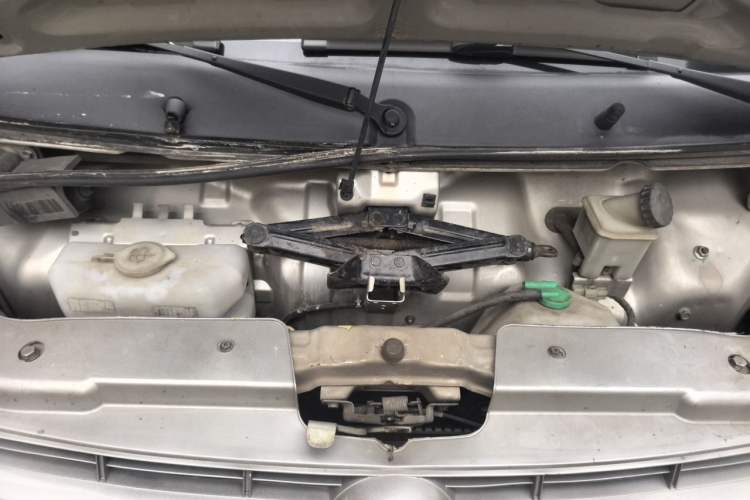 Used Dongfeng Xiaokang K07S 2021 1.2L High-Performance Standard Version DK12 Engine Bay