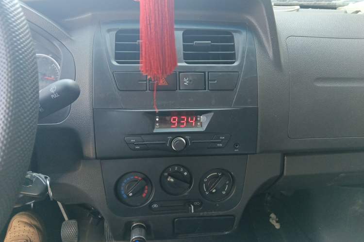 Used Dongfeng Xiaokang K07S 2021 1.2L High-Performance Standard Version DK12 Audio And AC Panel