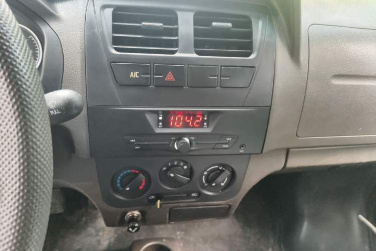 Used Dongfeng Xiaokang K07S 2021 1.2L High-Performance Standard Version DK12 Audio And AC Panel
