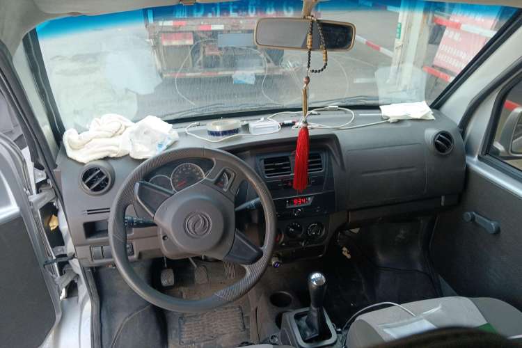 Used Dongfeng Xiaokang K07S 2021 1.2L High-Performance Standard Version DK12 Center Console