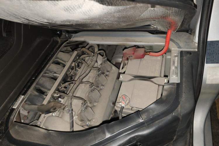 Used Dongfeng Xiaokang K07S 2021 1.2L High-Performance Deluxe Edition DK12 Engine Bay Left