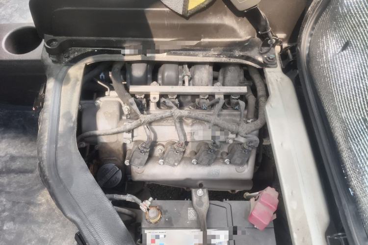 Used Dongfeng Xiaokang K07S 2021 1.2L High-Performance Standard Version DK12 Engine Bay