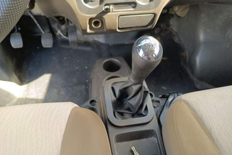 Used Dongfeng Xiaokang K07S 2021 1.2L High-Performance Standard Version DK12 Gear Lever