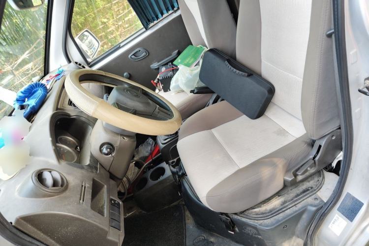 Used Dongfeng Xiaokang K07S 2021 1.2L High-Performance Standard Version DK12 Left Front Seat