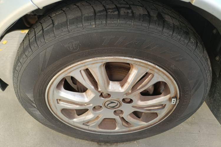 Used Dongfeng Xiaokang K07S 2021 1.2L High-Performance Standard Version DK12 Left Front Wheel Hub