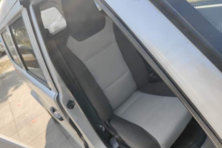Used Dongfeng Xiaokang K07S 2021 1.2L High-Performance Standard Version DK12 Right Front Seat