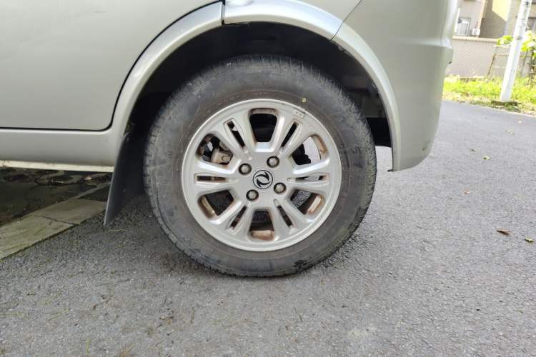Used Dongfeng Xiaokang K07S 2021 1.2L High-Performance Standard Version DK12 Right Front Wheel Hub