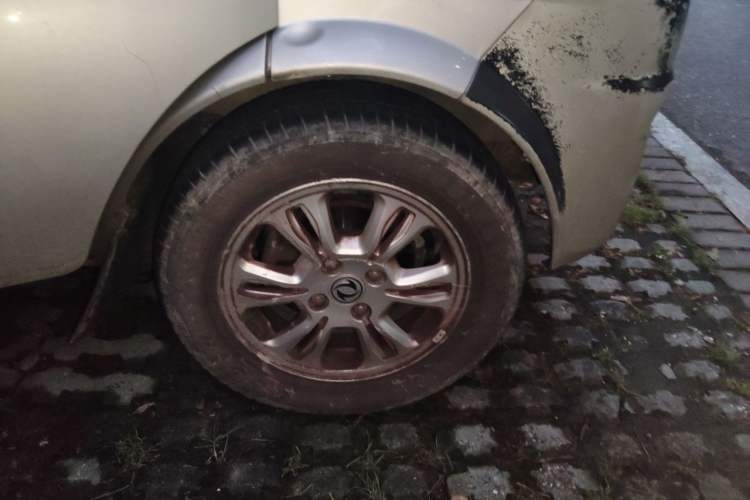 Used Dongfeng Xiaokang K07S 2021 1.2L High-Performance Standard Version DK12 Right Front Wheel Hub