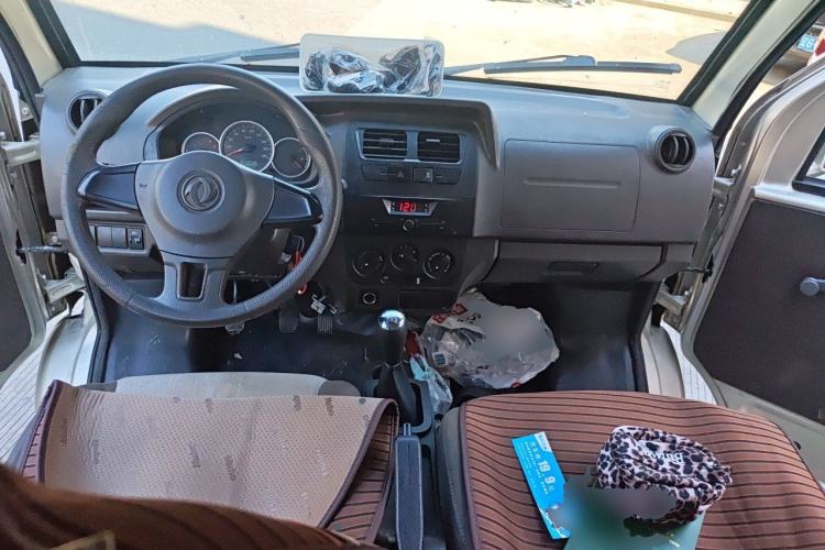 Used Dongfeng Xiaokang K07S 2021 1.2L High-Performance Standard Version DK12 Center Console