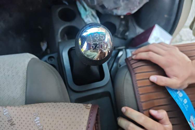 Used Dongfeng Xiaokang K07S 2021 1.2L High-Performance Standard Version DK12 Gear Lever