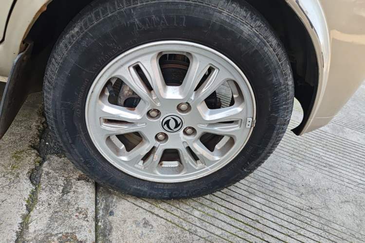 Used Dongfeng Xiaokang K07S 2021 1.2L High-Performance Standard Version DK12 Right Front Wheel Hub
