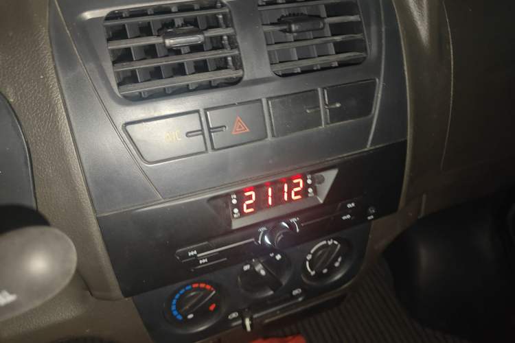 Used Dongfeng Xiaokang K07S 2022 1.3L High-Power Base Version Audio And AC Panel