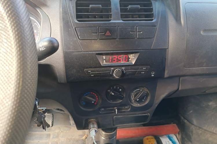 Used Dongfeng Xiaokang K07S 2022 1.3L High-Power Base Version Audio And AC Panel