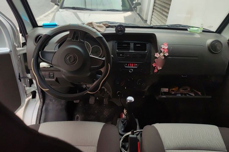 Used Dongfeng Xiaokang K07S 2022 1.3L High-Power Base Version Center Console