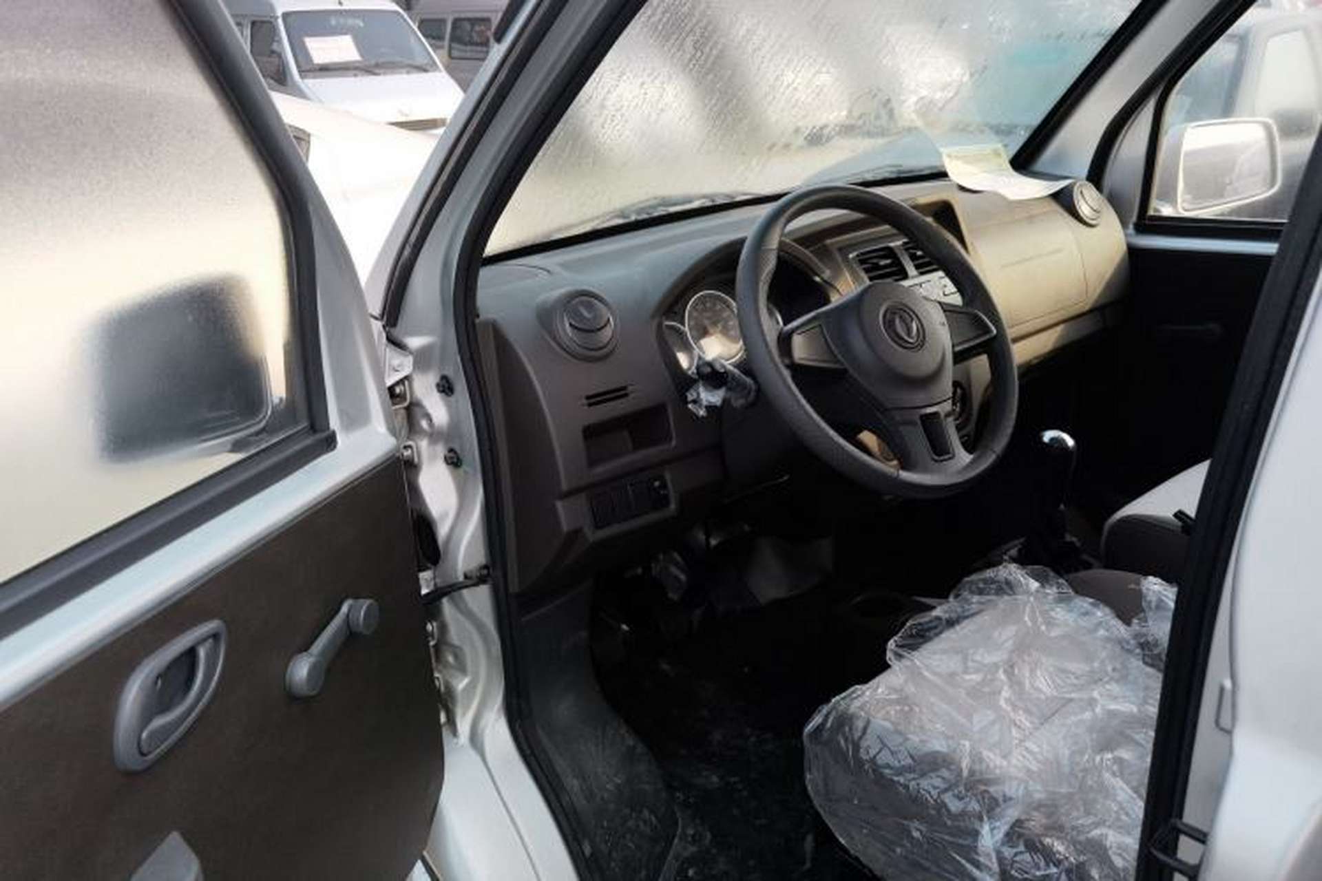 Used Dongfeng Xiaokang K07S 2022 1.3L High-Power Base Version Driver Seat