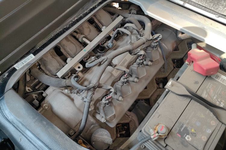 Used Dongfeng Xiaokang K07S 2022 1.3L High-Power Base Version Engine Bay Left