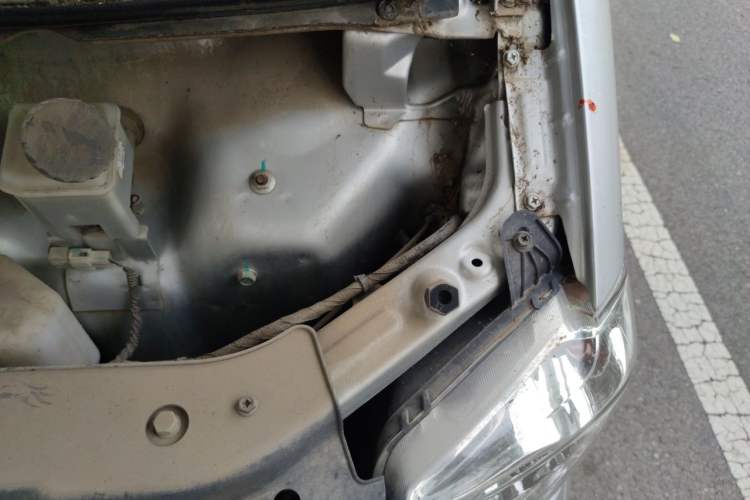 Used Dongfeng Xiaokang K07S 2022 1.3L High-Power Base Version Engine Bay Left