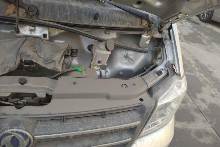 Used Dongfeng Xiaokang K07S 2022 1.3L High-Power Base Version Engine Bay Left