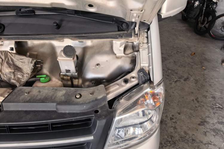 Used Dongfeng Xiaokang K07S 2022 1.3L High-Performance Premium Model Engine Bay Left