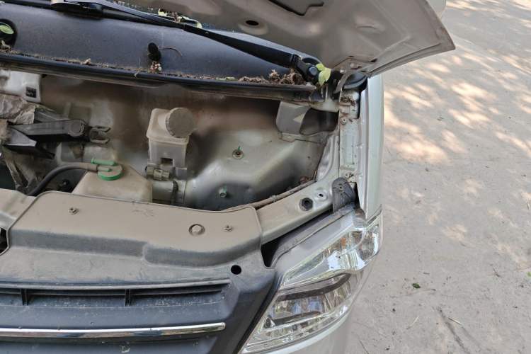 Used Dongfeng Xiaokang K07S 2022 1.3L High-Power Base Version Engine Bay Left