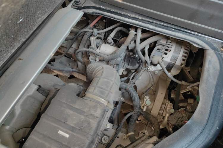 Used Dongfeng Xiaokang K07S 2022 1.3L High-Power Base Version Engine Bay Right