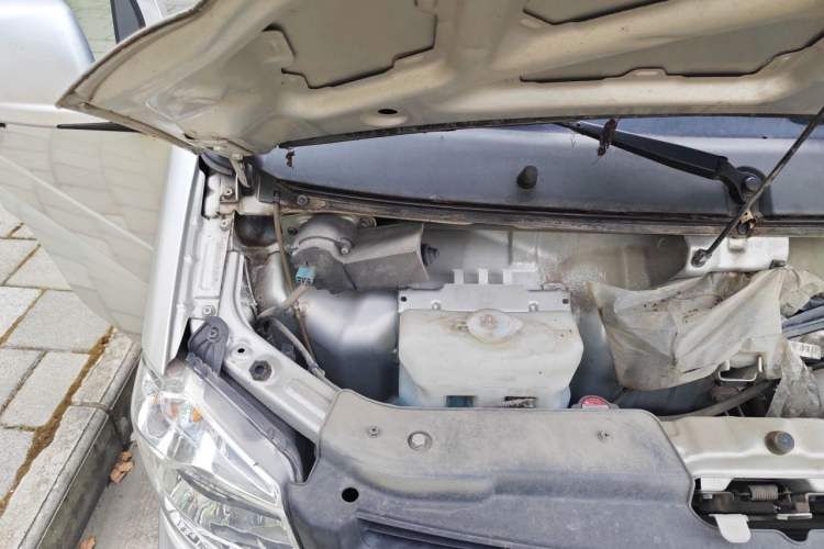 Used Dongfeng Xiaokang K07S 2022 1.3L High-Power Base Version Engine Bay Right