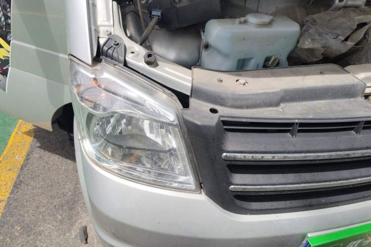 Used Dongfeng Xiaokang K07S 2022 1.3L High-Power Base Version Engine Bay Right