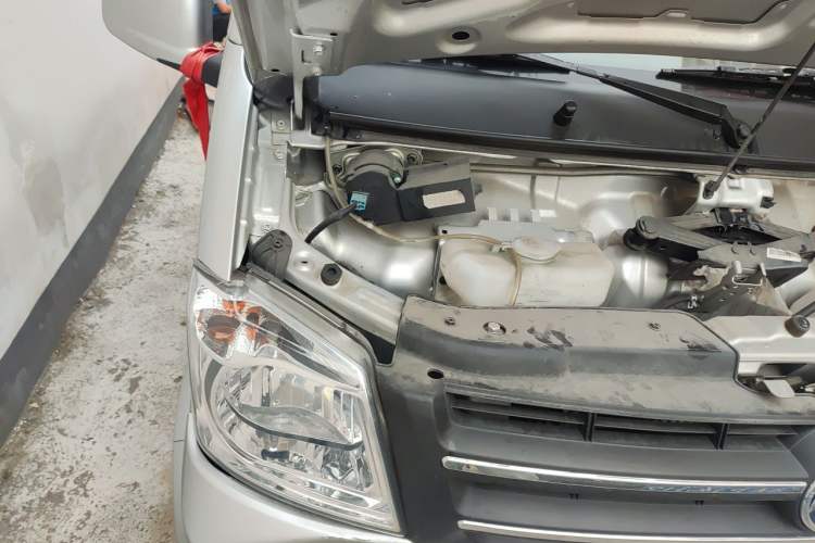 Used Dongfeng Xiaokang K07S 2022 1.3L High-Power Base Version Engine Bay Right