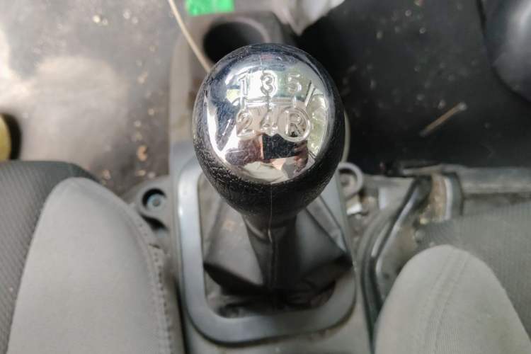 Used Dongfeng Xiaokang K07S 2022 1.3L High-Power Base Version Gear Lever