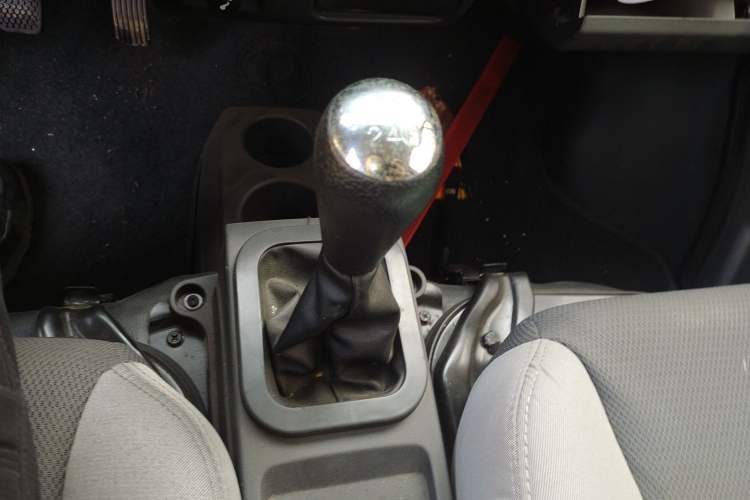 Used Dongfeng Xiaokang K07S 2022 1.3L High-Power Base Version Gear Lever