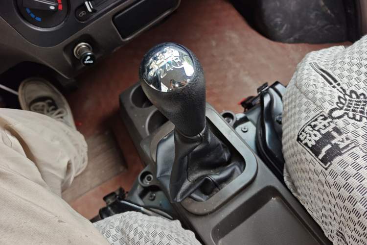 Used Dongfeng Xiaokang K07S 2022 1.3L High-Power Base Version Gear Lever