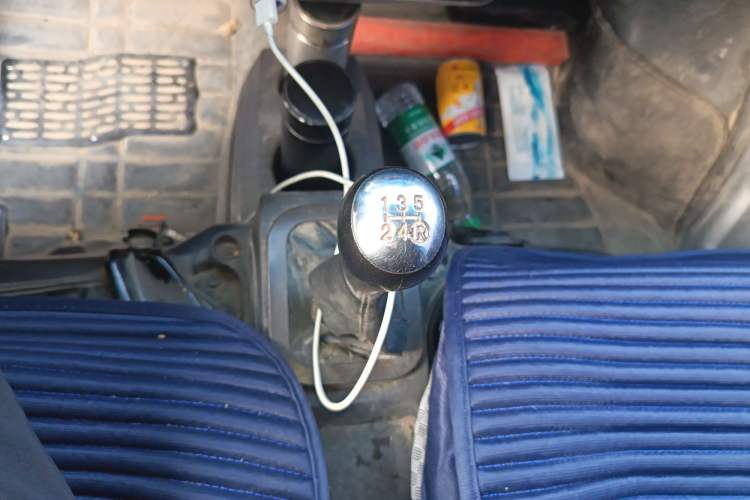 Used Dongfeng Xiaokang K07S 2022 1.3L High-Power Base Version Gear Lever