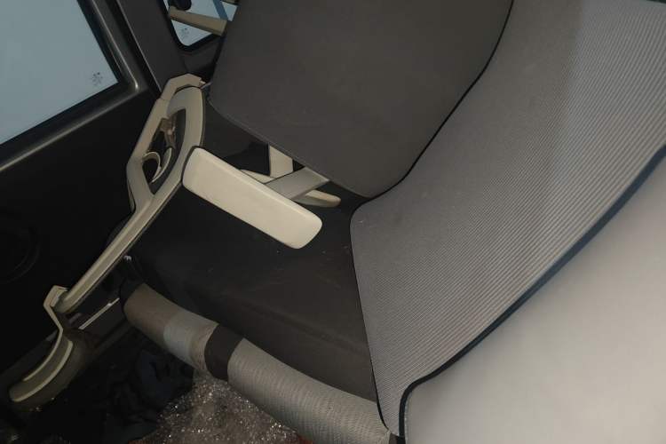 Used Dongfeng Xiaokang K07S 2022 1.3L High-Power Base Version Left Rear Seat