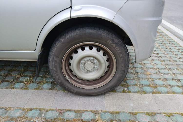Used Dongfeng Xiaokang K07S 2022 1.3L High-Power Base Version Right Front Wheel Hub
