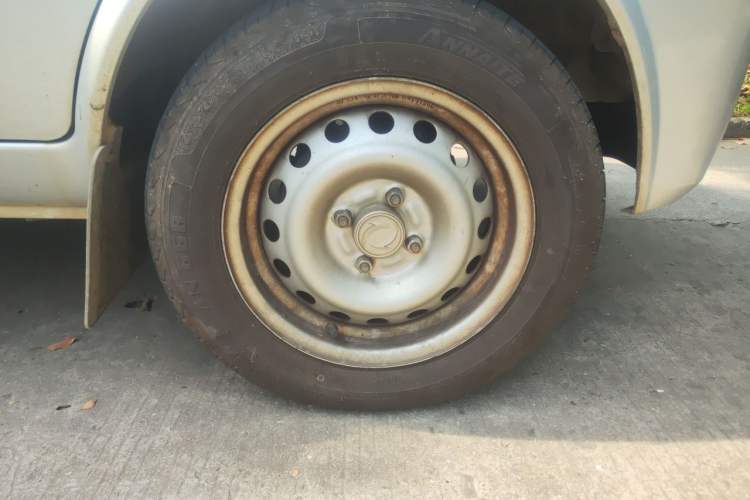 Used Dongfeng Xiaokang K07S 2022 1.3L High-Power Base Version Right Front Wheel Hub