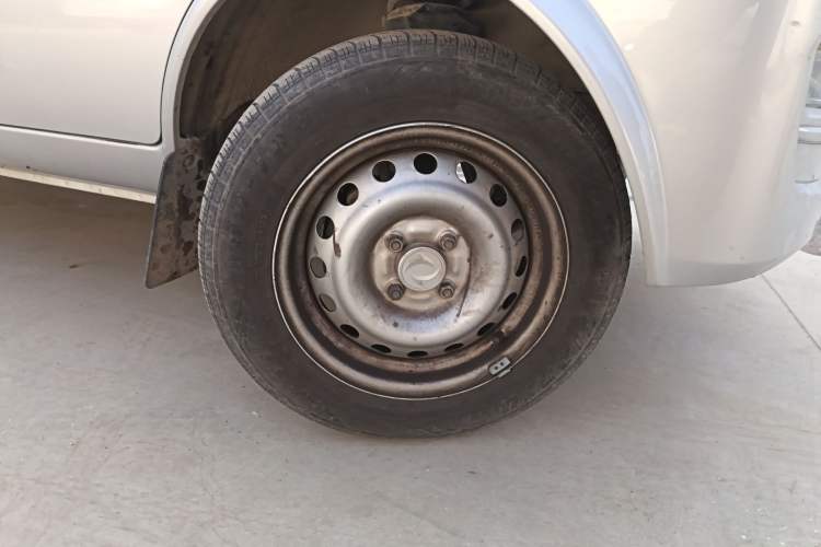 Used Dongfeng Xiaokang K07S 2022 1.3L High-Power Base Version Right Front Wheel Hub