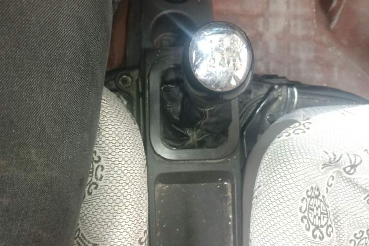 Used Dongfeng Xiaokang K07S 2022 1.3L High-Power Base Version Gear Lever